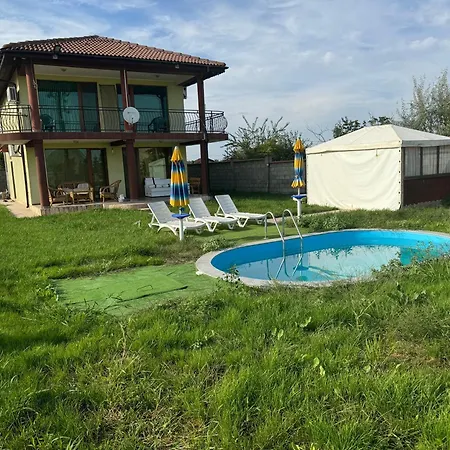 Semesterbostad Sunray *