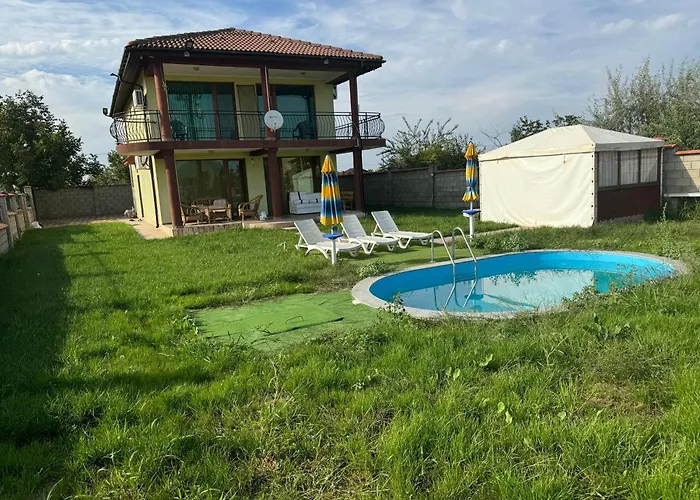 Sunray Ваканционна къща Топола